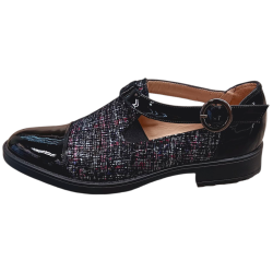 Χειροποίητο φλατ παπούτσι σε συνδυασμό μαύρο λουστρίνι με χρωματιστό μοτίφ δέρμα