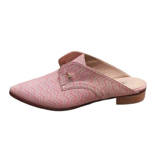 Ξώφτερνο ροζ μοκασίνι χειροποίητο με γεωμετρικά μοτίβα