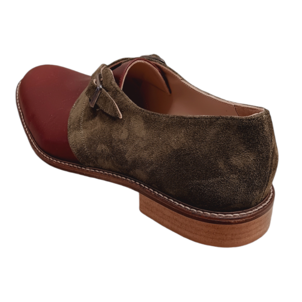 Χειροποίητο δερμάτινο αντρικό παπούτσι με αγκράφες σε λαδί καστόρι και ταμπά δέρμα