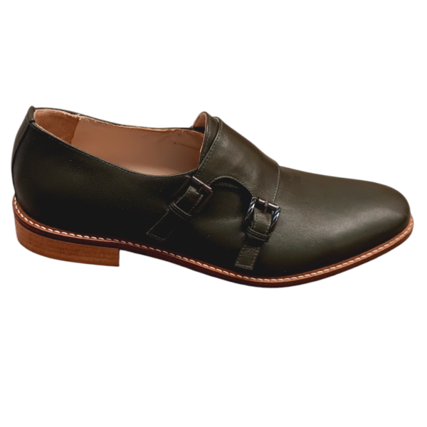 Χειροποίητο δερμάτινο αντρικό παπούτσι με αγκράφες σε λαδί χρώμα