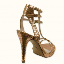 Χειροποίητο πέδιλο σε μπρονζέ δέρμα με ανάγλυφο μοτίβο φιδιού