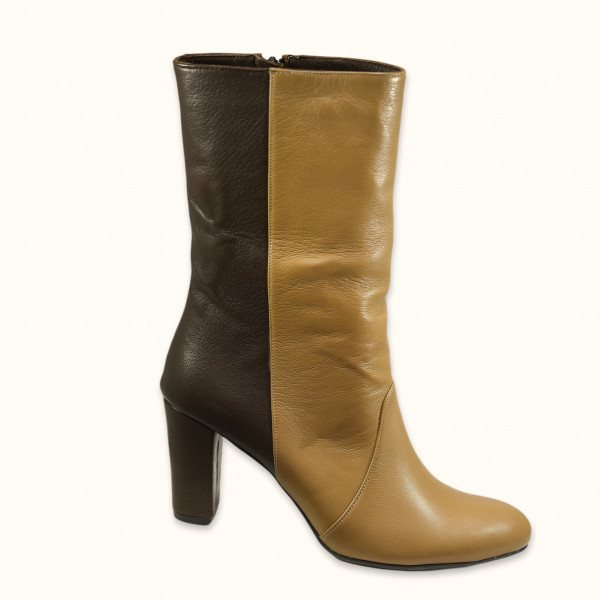 Χειροποίητη μπότα πάνω από τον αστράγαλο από ανοιχτό και σκούρο καφέ δέρμα