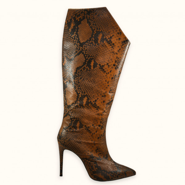Χειροποίητη δερμάτινη μπότα με τύπωμα φιδιού