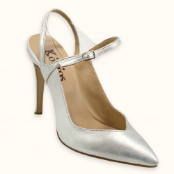 Χειροποίητη ξώφτερνη γόβα σε ασημί αντικέ δέρμα