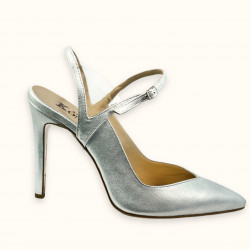 Χειροποίητη ξώφτερνη γόβα σε ασημί αντικέ δέρμα