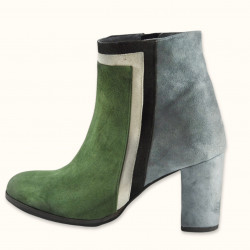 Χειροποίητο καστόρινο μποτάκι μέχρι τον αστράγαλο, σε συνδυασμό τεσσάρων χρωμάτων