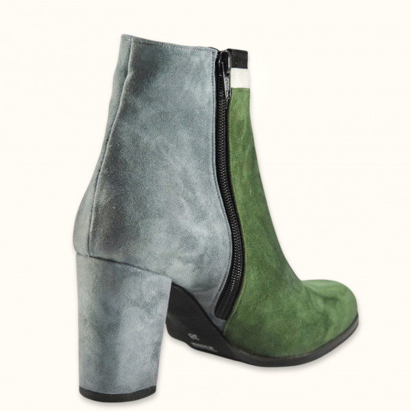 Χειροποίητο καστόρινο μποτάκι μέχρι τον αστράγαλο, σε συνδυασμό τεσσάρων χρωμάτων