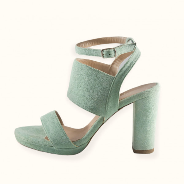 Χειροποίητο πέδιλο με καστόρι δέρμα στο χρώμα της μέντας