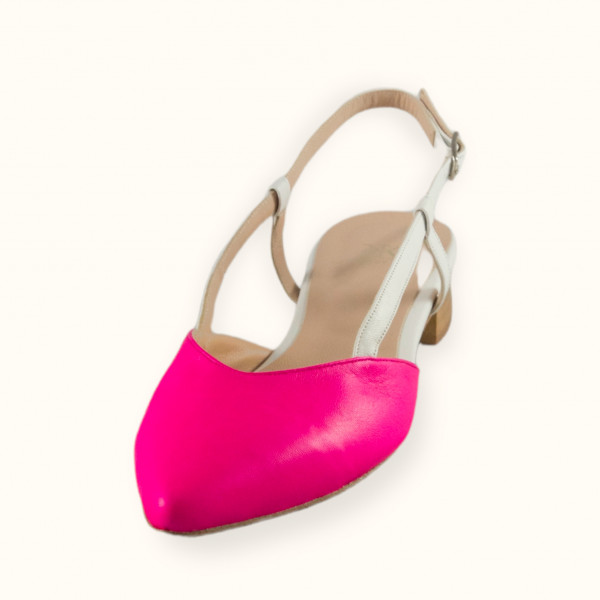 Χειροποίητο φλατ παπούτσι σε φούξια δέρμα