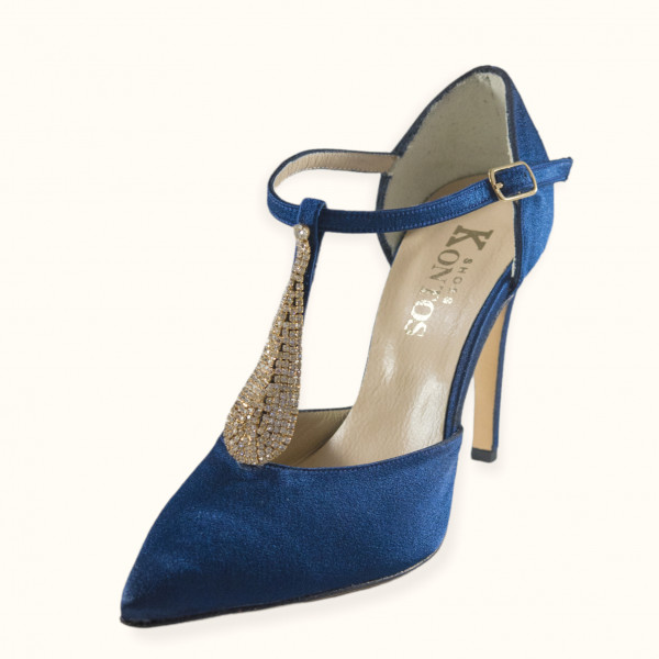 Handmade heels in blue crepe satin fabric with silver strass decorative