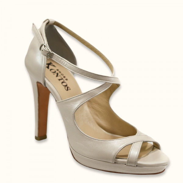 Χειροποίητο νυφικό  πέδιλο σε ιβουάρ περλέ δέρμα